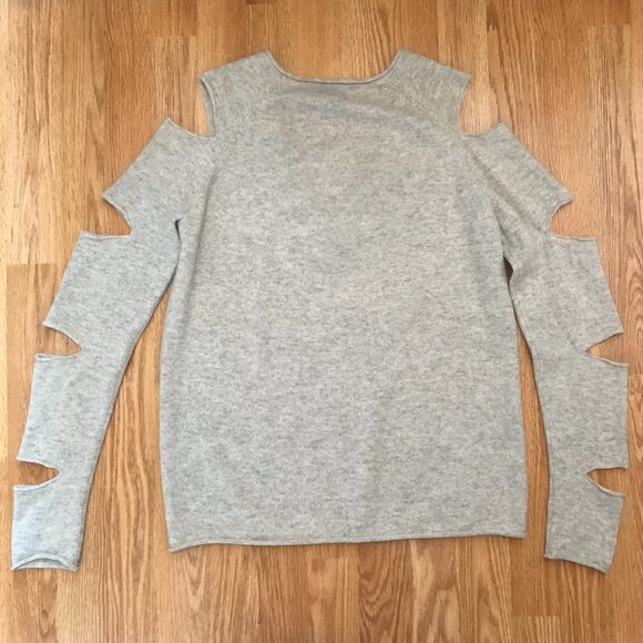 Aqua Cashmere Gray V-neck Cutout Sleeves Sweater S - Picture 7 of 9